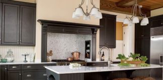 Easy Ways to Update Your Kitchen Cabinets