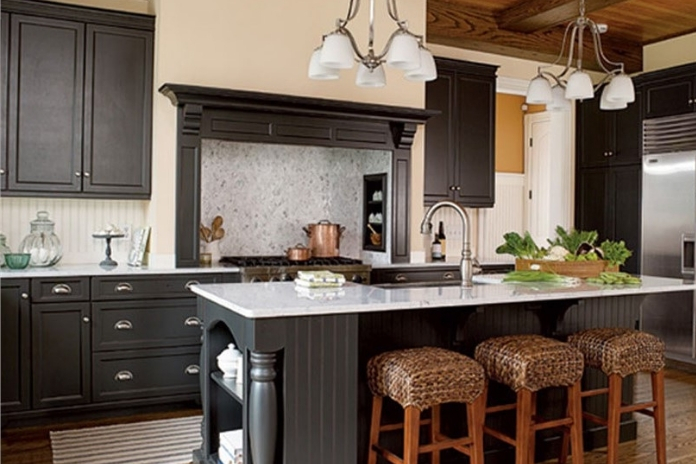 Easy Ways to Update Your Kitchen Cabinets