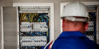 8 Tips to Help You Choose the Perfect Electrician in Sunshine Coast