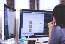 How HR Software Can Help You Keep Payroll Bloopers At Bay