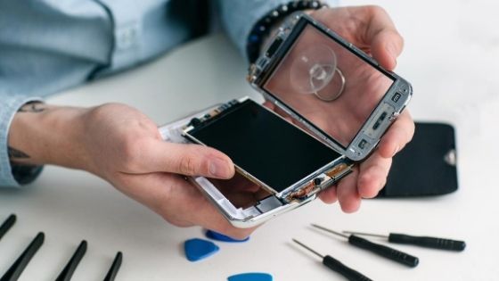 Steps to Start Your Own Phone Repair Business