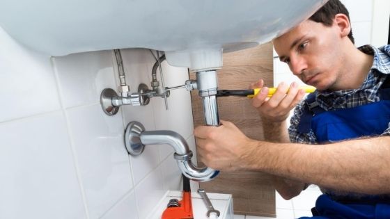 How to Deal With Water Leakage in Your Home