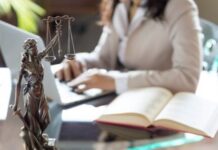 How Can a Compensation Lawyer Help You in a Medical Negligence Case