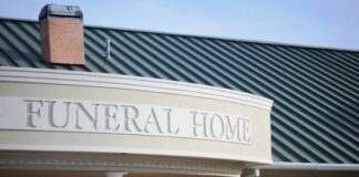 Factors to Keep in Mind When Choosing a Funeral Home