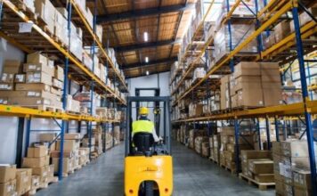 How to Improve Comfort for Warehouse Workers