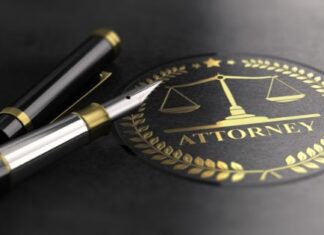 Commercial Litigation Attorney