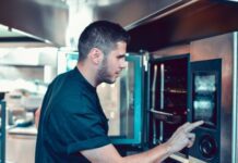 Choosing the Right Combi Oven for Your Commercial Kitchen