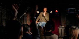 how to become a standup comedian