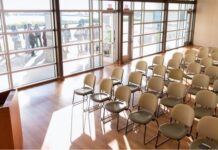 the advantages of hiring event furniture