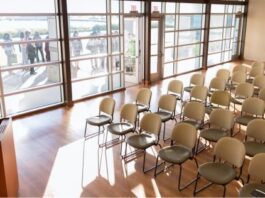 the advantages of hiring event furniture