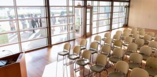 the advantages of hiring event furniture