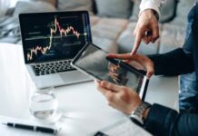 precision in trading the role of real-time spot prices for gold and silver