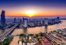 why so many digital nomads live in thailand