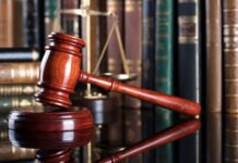 why you should consider entering into a partnership with a lawyer using a managed service